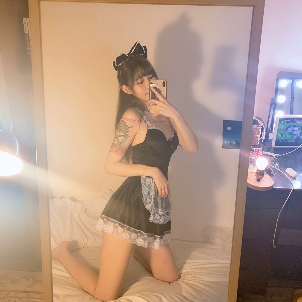 网红痞幼写真私拍图片精选之女仆装_3