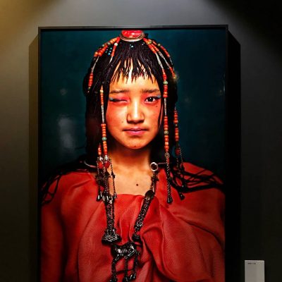 陈漫《中国十二色》实拍图欣赏  眯眯眼和雀斑脸
