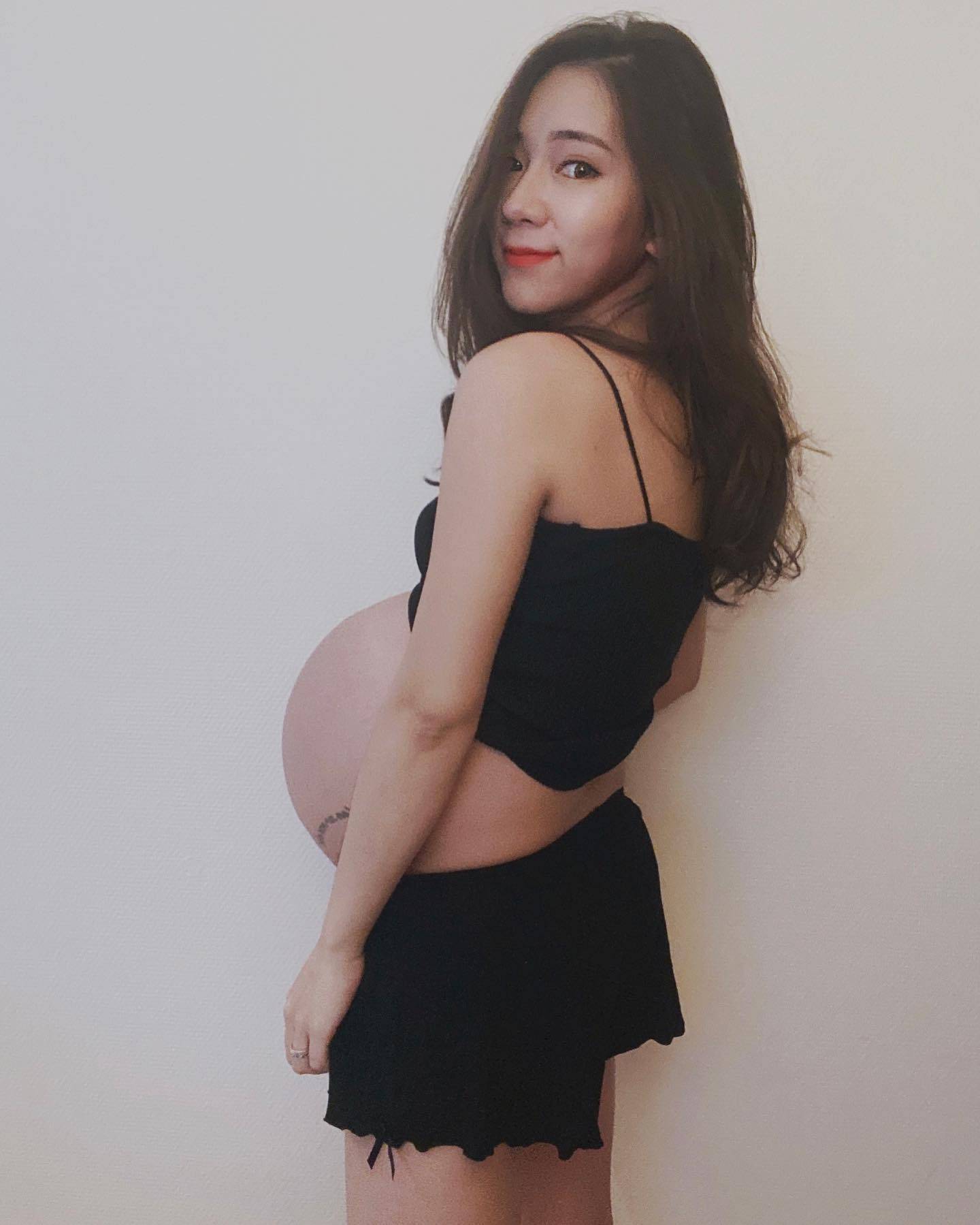 37周美女孕妇大肚子写真，9个月马上要生了肚子有多大！_3