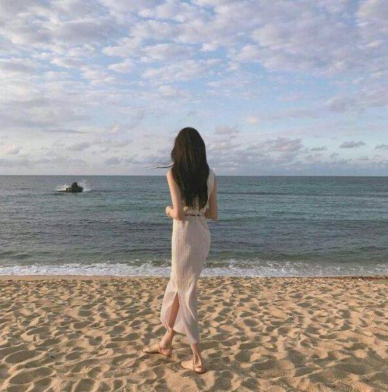 自由感氛围旅行风景女生头像，看起来很自由的头像女_10