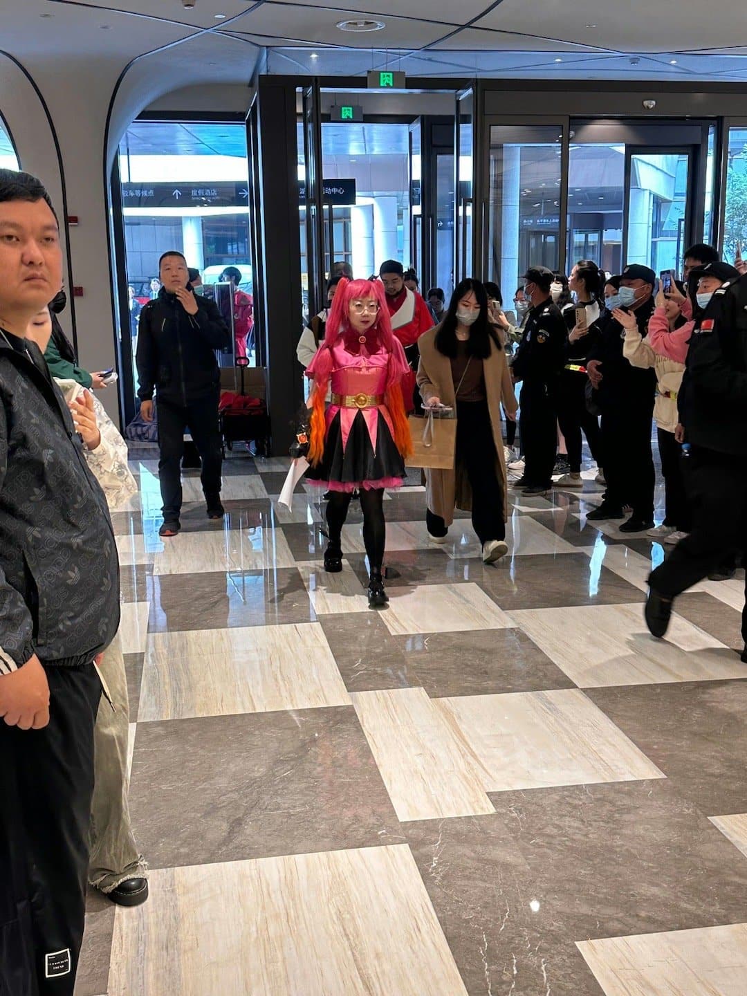 鸟鸟在萌探探探案COS安琪拉图片_4