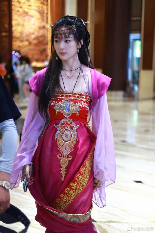 孙千cos紫萱图片 ,萌探3仙侠造型路透_2