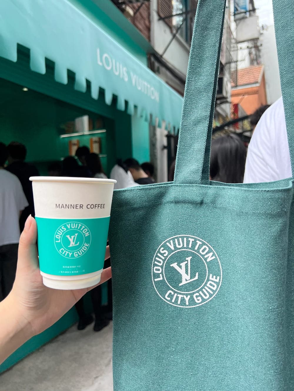 LV咖啡书店价值700元的LV布袋图片，年轻人的第一款LV包包 大冤种_8
