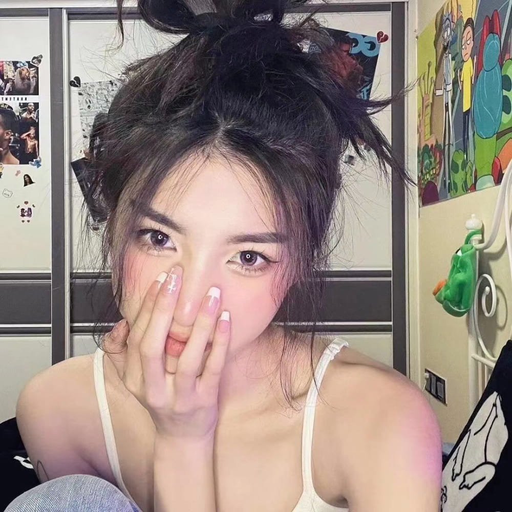 百看不厌的INS头像女生版推荐_17