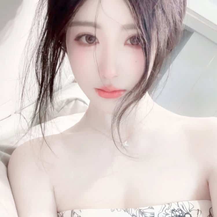 纯欲高级质感ins风氛围感很强的真人照片女头 高颜值女生微信头像_18