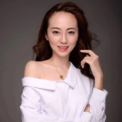 恒大歌舞团团长白珊珊私照图片
