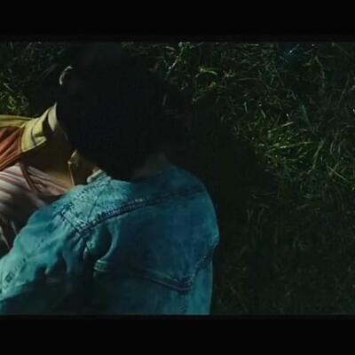 《原来青春在这里》截了一段，赵又廷你这手干啥呢！