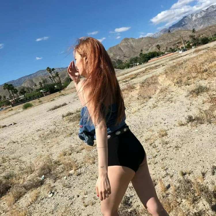 泫雅ins金色长发高级质感头像高清图_3
