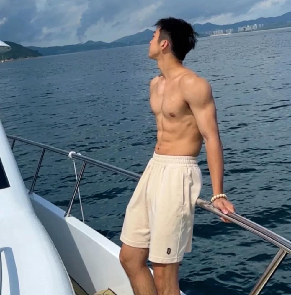 肌肉男照片高清头像图片精选_2
