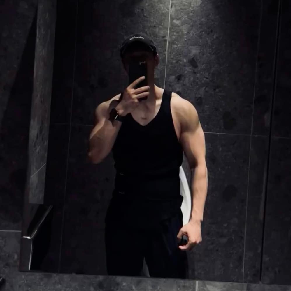 肌肉男照片高清头像图片精选_10
