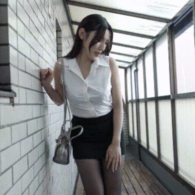 穿戴玩具出门真实出街动态图,穿戴玩具走路感觉真实gif