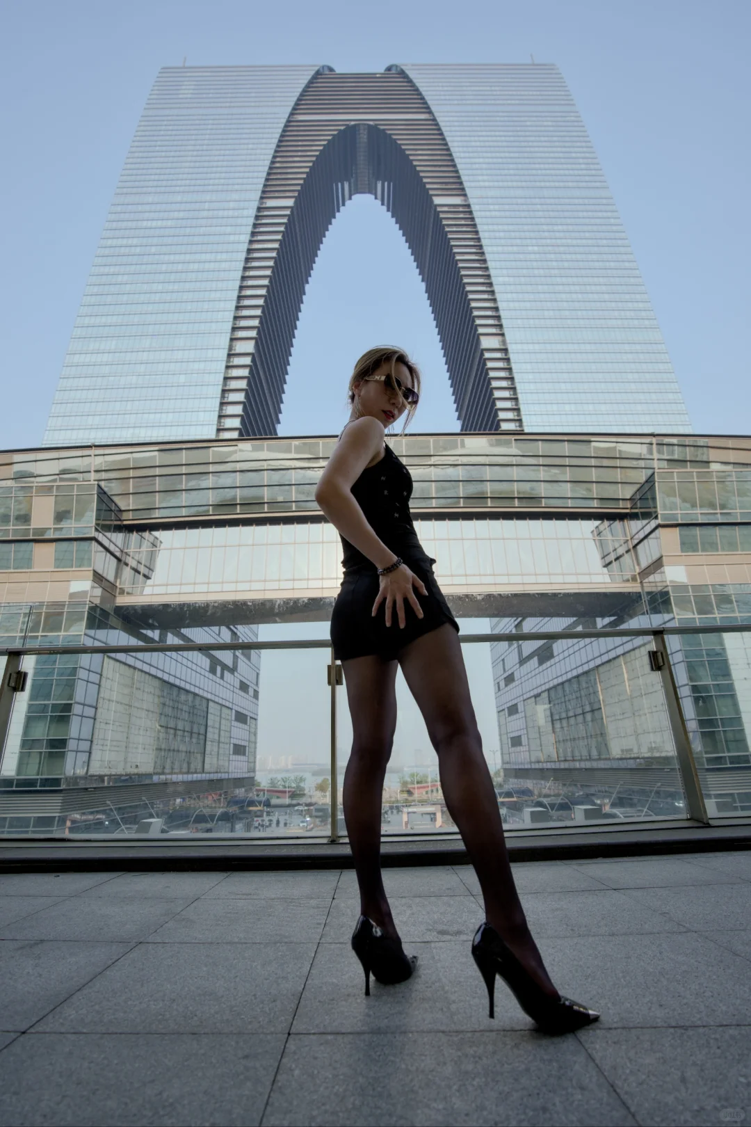 黑色蕾丝女装大长腿照片高清_7