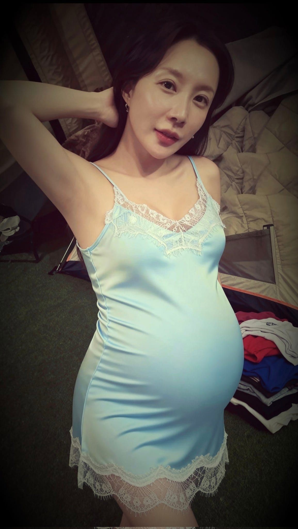 怀孕只胖肚子脸和身子不胖的顶级美女_3