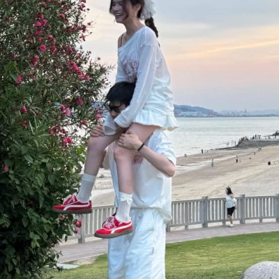 姐姐为什么老是骑着我肩膀图片