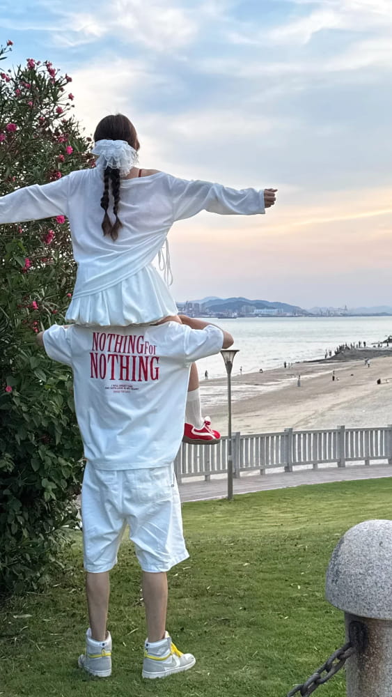 姐姐为什么老是骑着我肩膀图片_2