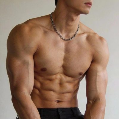 腹肌男生全身光秃秃的图片真实没有仍何掩盖