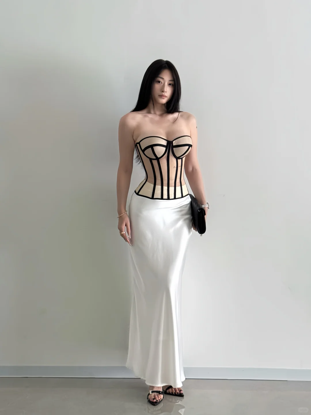 束腰勒得紧紧的全身捆绑勒得紧紧图片_4