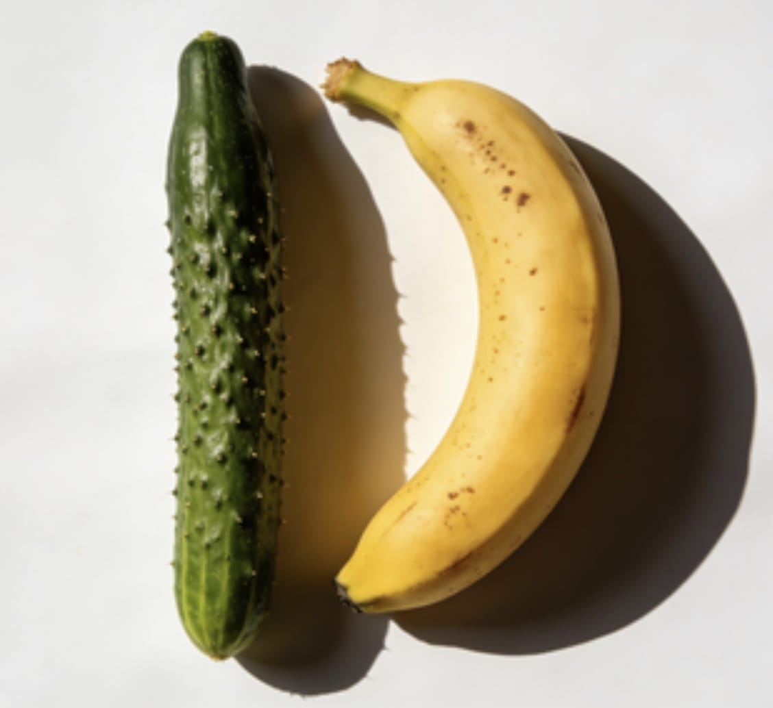 香蕉弯弯和黄瓜直对比图,香蕉爽还是黄瓜爽_1
