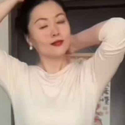 真正的秋名山车神女主播车速过快看b站a8直播飙车